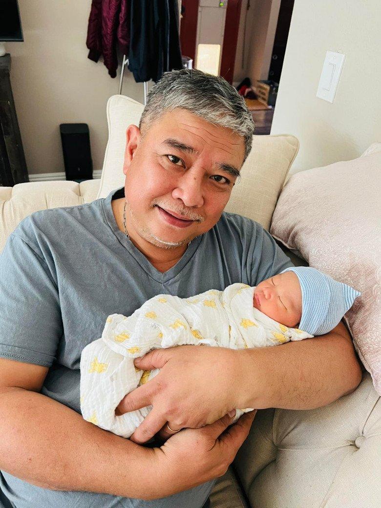 NSND Hồng Vân khoe ảnh con gái lúc nhỏ giống mẹ y đúc, có gương mặt phúc hậu