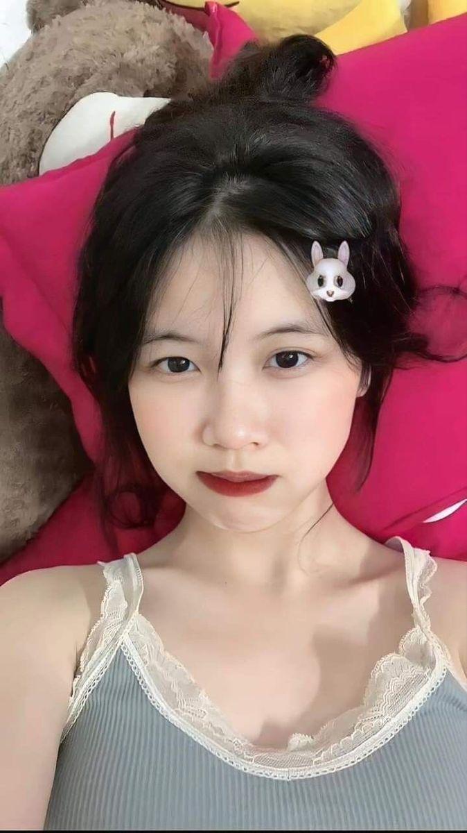 Ảnh gái xinh 2k6 rạng rỡ tỏa sáng với thần thái hồn nhiên đáng yêu