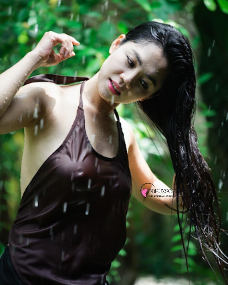 Album 50+ ảnh gái xinh thả rông khoe ngực căng, ti hồng nhìn là mê