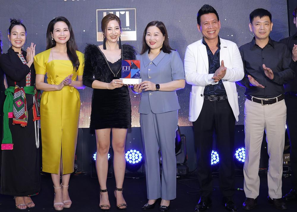 Lễ hội Văn hoá và Du lịch Mường Lò 2022 được trao giải Vàng