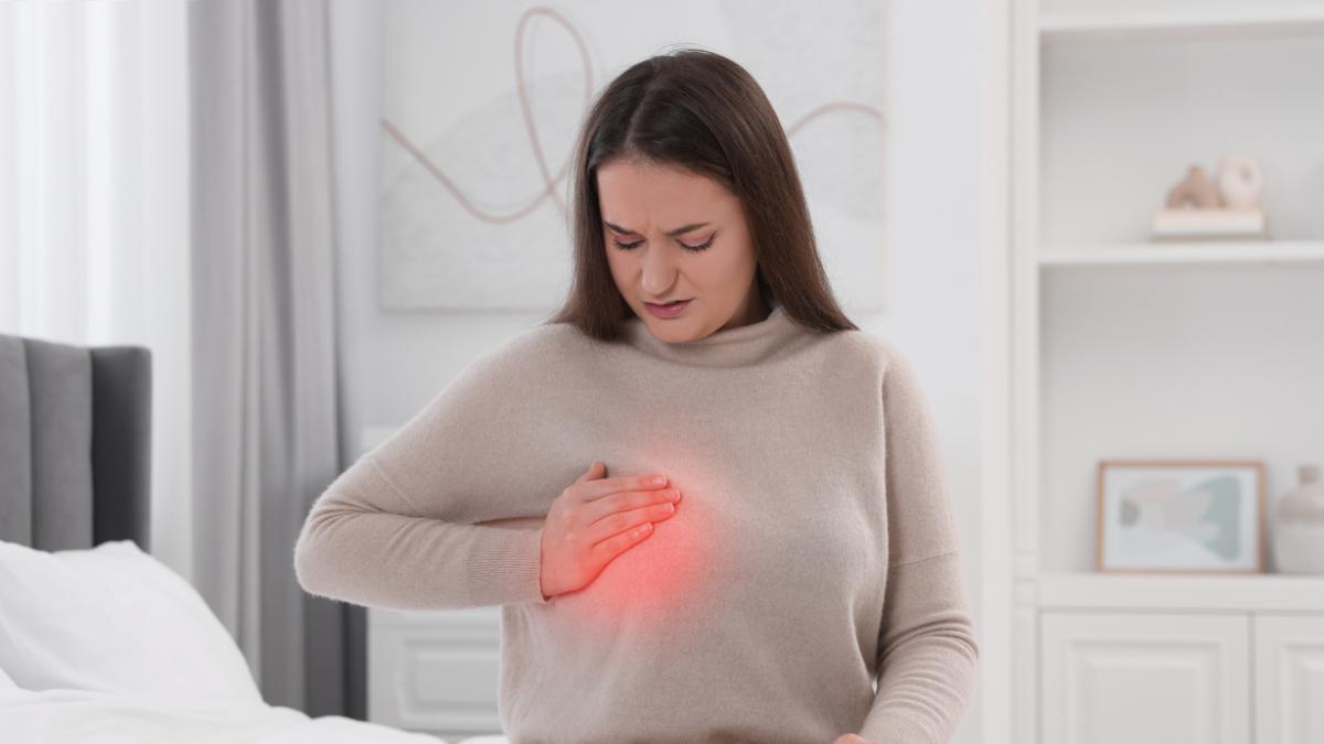 Có vắc xin ngừa ung thư vú không? Sự thật bạn cần biết để bảo vệ sức khỏe sớm hơn