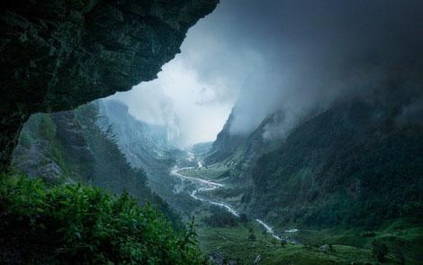 Mưa lâm râm trên núi mưa về