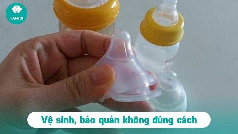 Mách mẹ mẹo tẩy vết mốc đen và ố vàng trên núm bình sữa silicone