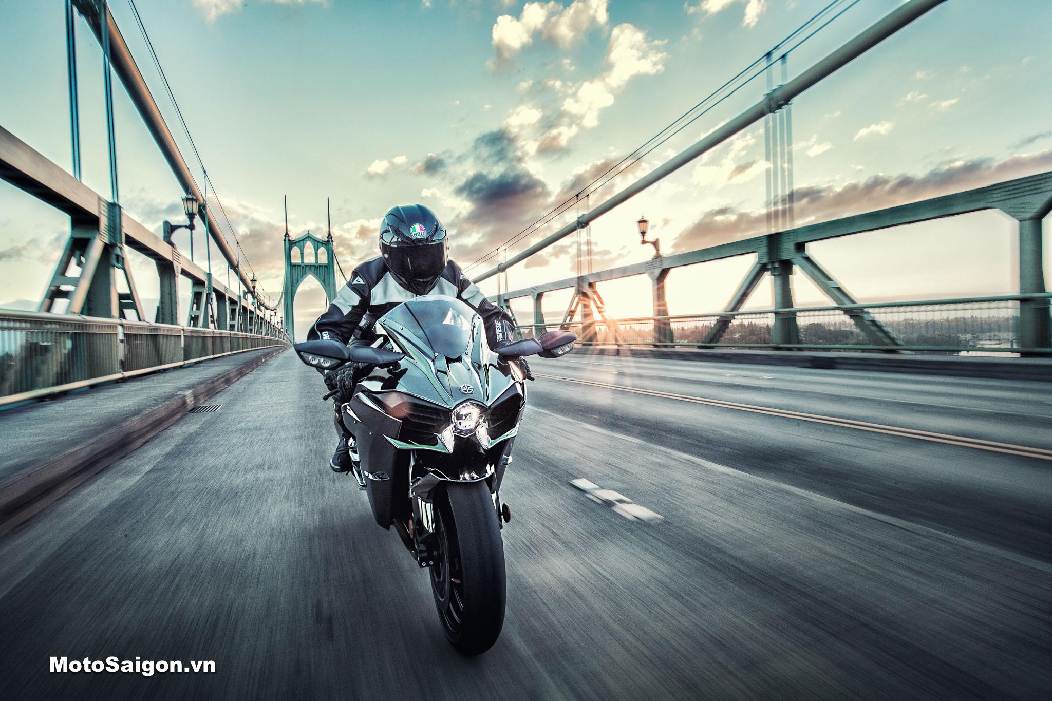 Kawasaki Ninja H2 Carbon 2021 ABS phiên bản mới đã có giá bán