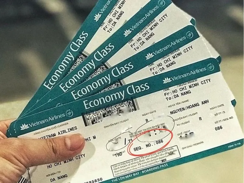 SEQ trên vé máy bay là gì? Tìm hiểu ý nghĩa và cách dùng
