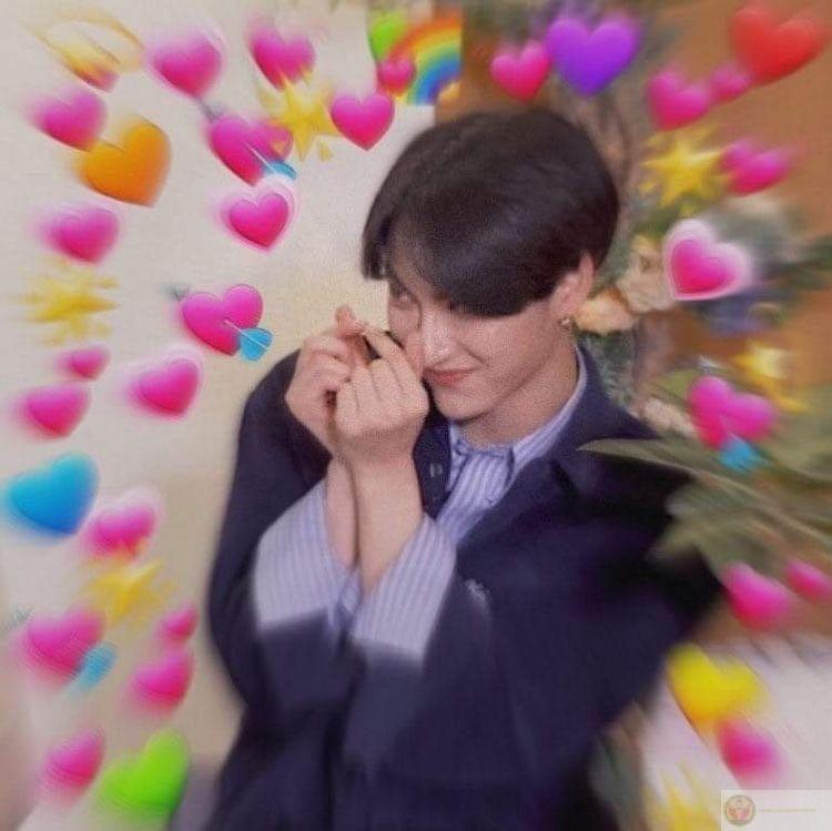 Ảnh chế tim tung tăng khiến mọi người phải thả haha khi nhìn thấy trong nhóm