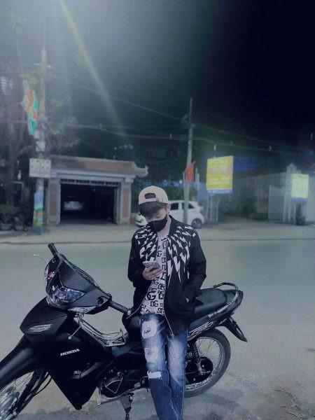 Ảnh Boy Phố Đi Xe Máy Gây Sốt