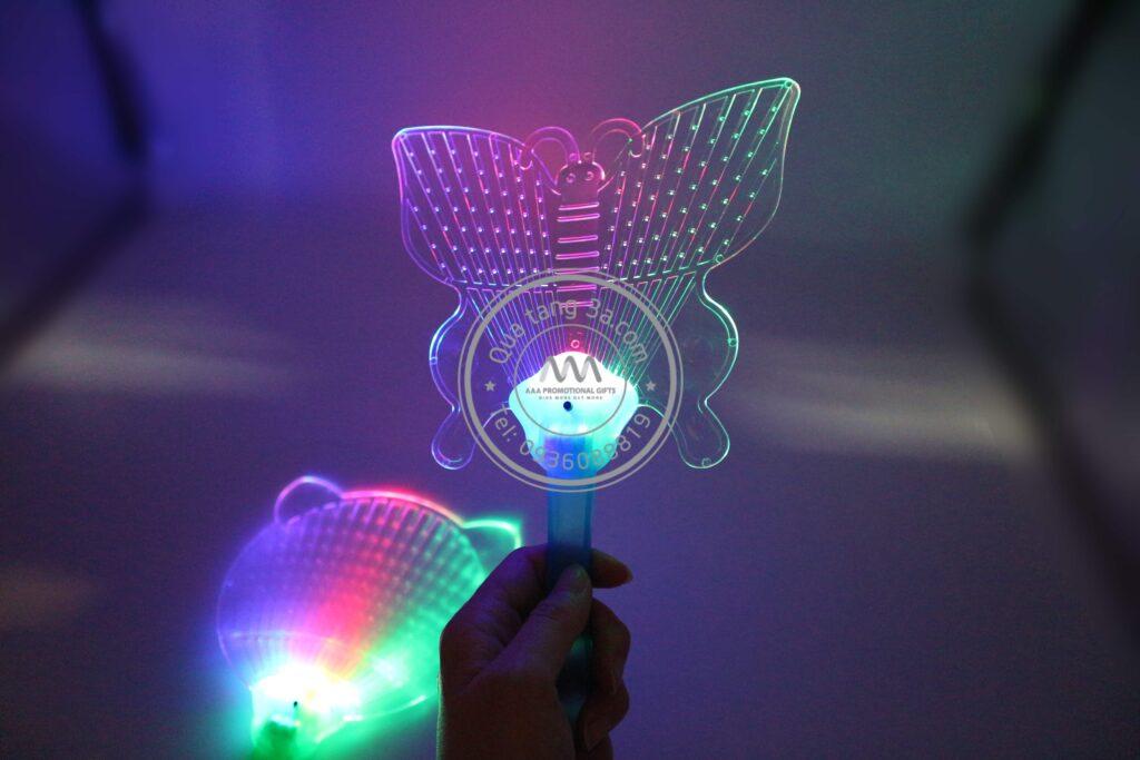 Quạt nhựa quảng cáo cầm tay phát sáng độc đáo