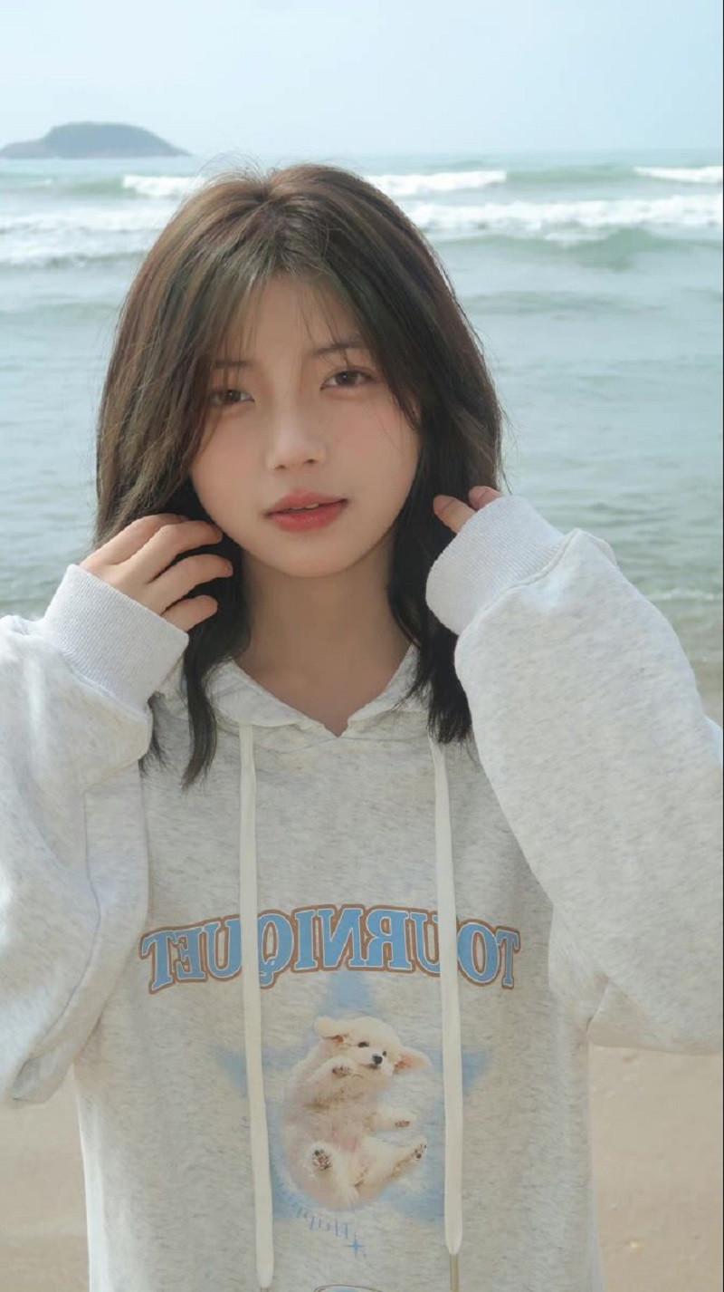 Khám Phá Nét Đẹp Hồn Nhiên Qua Loạt Ảnh Gái 2K9 Đầy Sức Sống