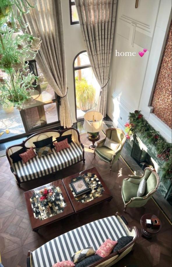 Hé Lộ Bí Mật: **Bố Mẹ Của Chao Là Ai** Qua Dinh Thự Hà Nội Tráng Lệ?