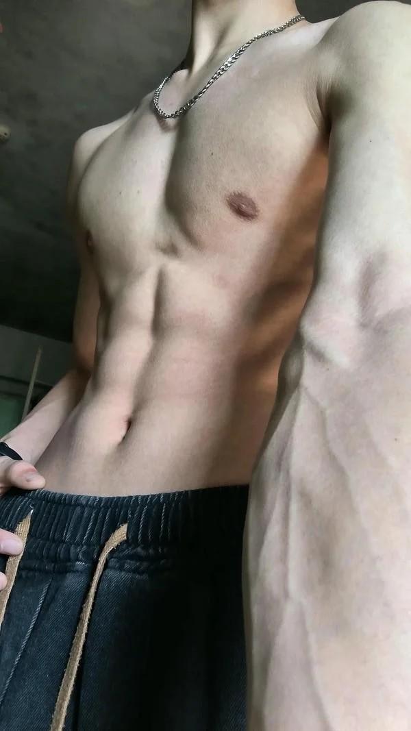 Sưu tầm ảnh trai body 6 múi cực đã – Các nam thần tập Gym