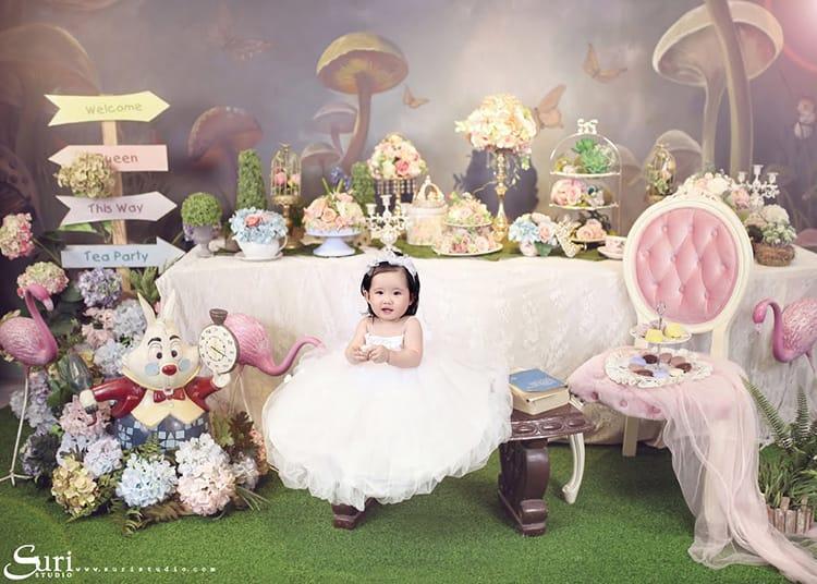 Bật mí TOP 10 cách tạo dáng chụp ảnh cho bé gái ĐẸP và ĐỘC các mẹ nên biết