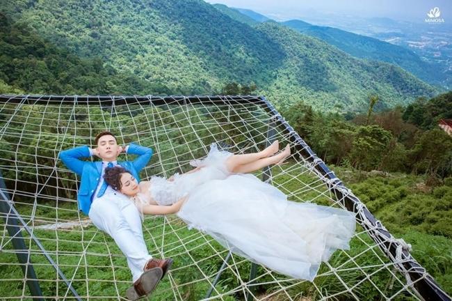 Chụp Hình Ngoại Cảnh Nên Mặc Đồ Gì Để Lên Hình Đẹp Nhất