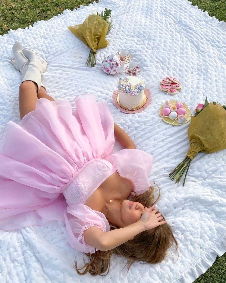 60+ concept chụp ảnh sinh nhật cho nữ, nam đẹp độc lạ và cuốn hút nhất