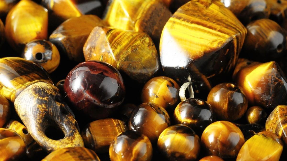 Hình nền may mắn cho mệnh Kim: màu hợp, chủ đề, cách chọn và tải