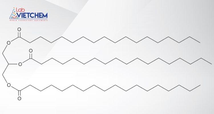 Công thức của Tristearin là gì? Tính chất hoá học và điều chế
