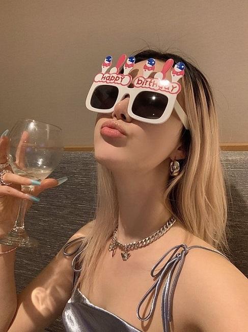 [Khám phá] 10 Concept chụp sinh nhật tại nhà cực XỊN SÒ và TRENDY