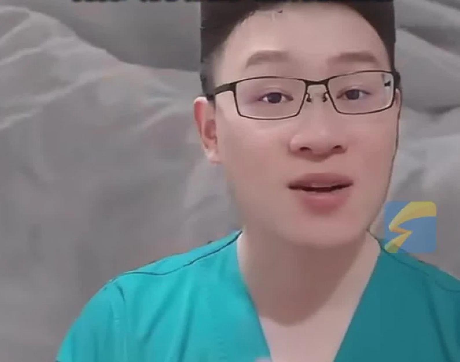 Bác sĩ gây sốt mạng khi khuyên "phụ nữ mệt mỏi nên ngắm trai đẹp cơ bắp"