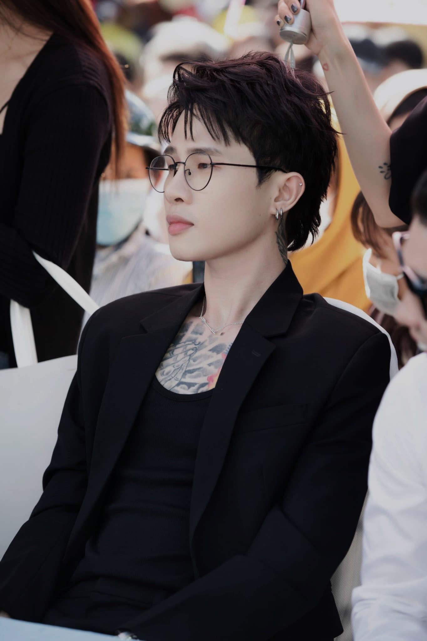 Sau hình ảnh được cho đi G63, Jack thấy buồn khi bị đăng tin sai sự thật: "10 thì hết 9 không đúng về tôi"