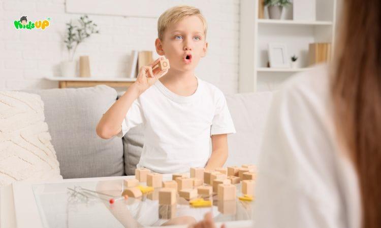 Cách Phát Âm Chữ “Q” Trong Tiếng Việt Cực Chuẩn Cho Bé