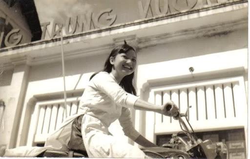 Hoàn cảnh sáng tác và cảm nhận về ca khúc “Giáng Ngọc” (Ngô Thụy Miên) – Bàn tay năm ngón em vẫn kiêu sa…