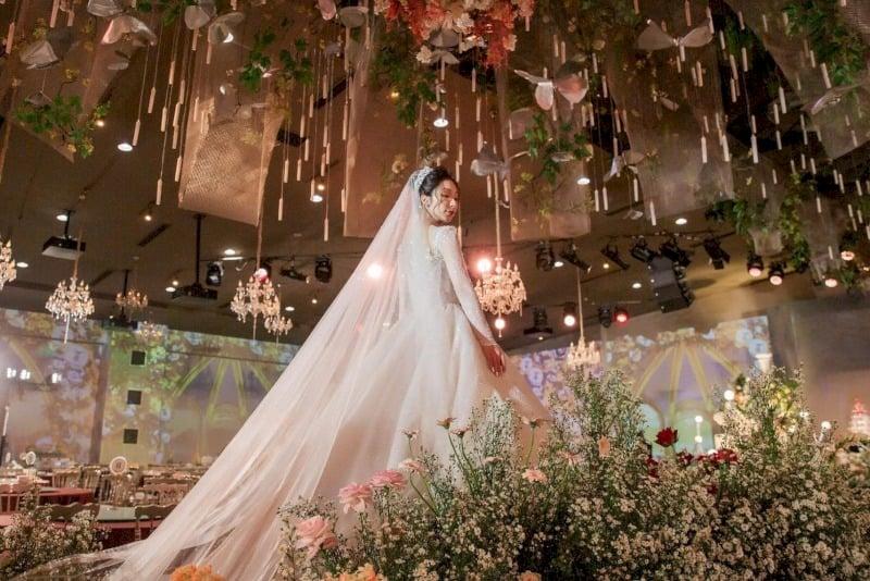 Nam, nữ sinh năm 1998 nên kết hôn năm bao nhiêu tuổi?