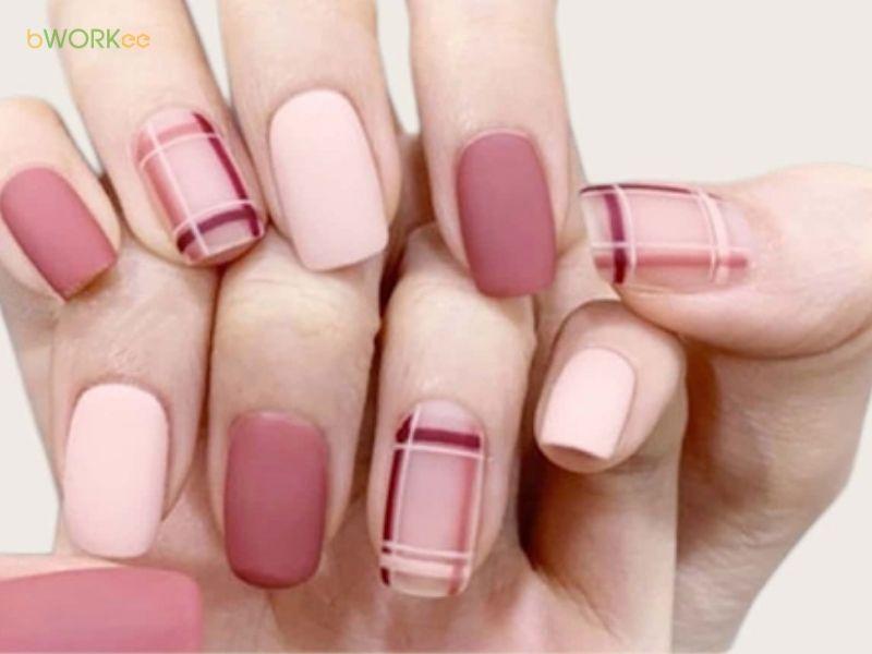 Mẫu nail hồng đất