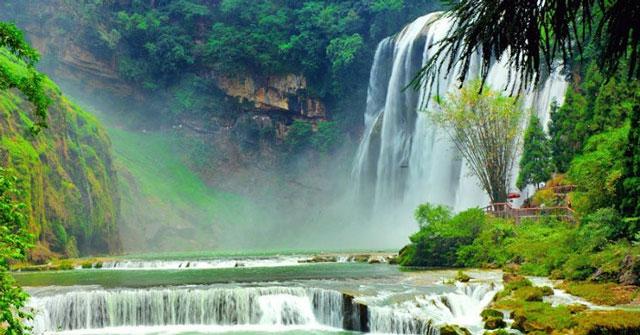 Văn mẫu lớp 12: Tóm tắt tác phẩm Người lái đò sông Đà (Sơ đồ tư duy)                                   Tóm tắt Người lái đò sông Đà (15 Mẫu)