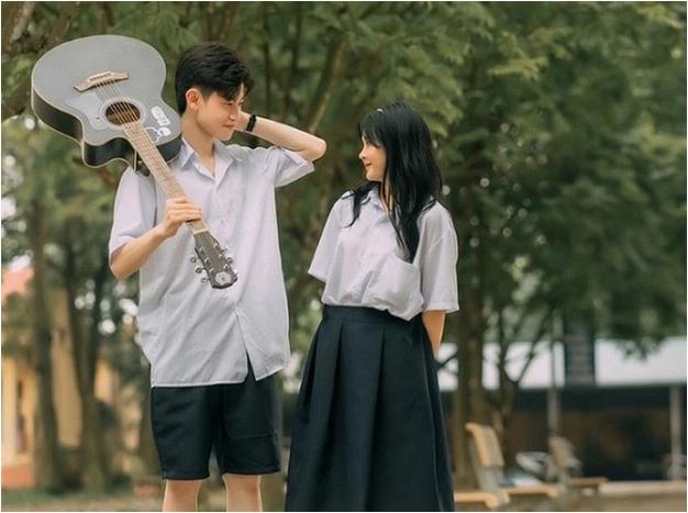 Chụp ảnh kỷ yếu cặp đôi lưu giữ kỷ niệm