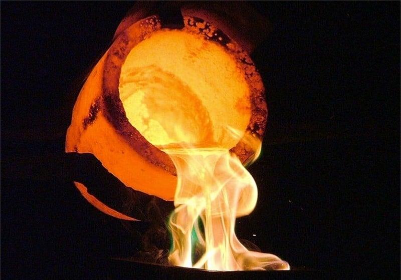 Nam mạng tuổi 2000 Canh Thìn năm 2026 xuất hành lúc mấy giờ để gia đạo bình an?