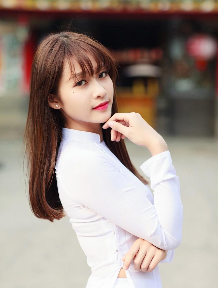 [06 ngày trước Tết] Rạng ngời du Xuân với những kiểu tóc đẹp khi mặc áo dài