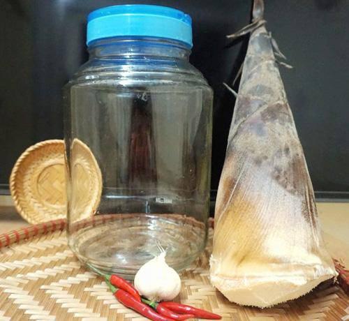 Cách ngâm măng ớt chua ngon, không bị màng hay nổi váng